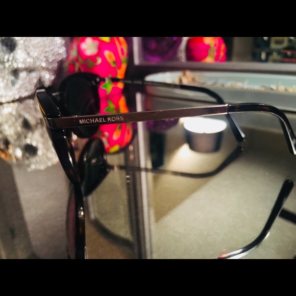 Micheal Kors Purple Mirror Women’s Sunglasses - Picture 5 of 6